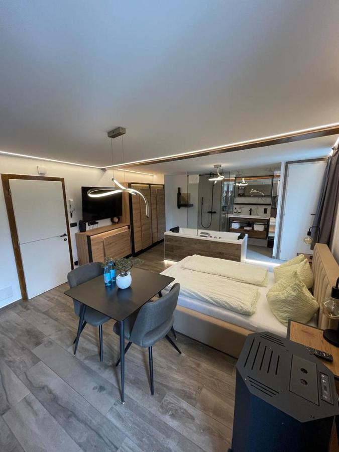 Flow Apartments Trogmann Living - Open Space Мерано Екстер'єр фото